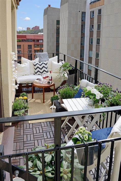 Designing Your Dream Balcony Garden