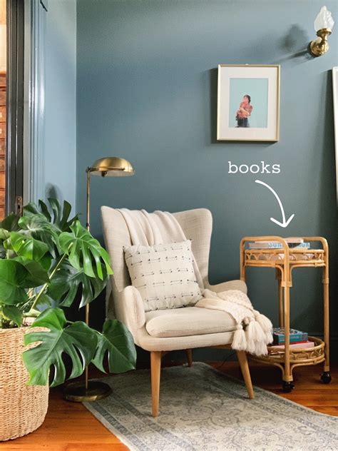 How To Build A Cozy Reading Nook On Your Balcony