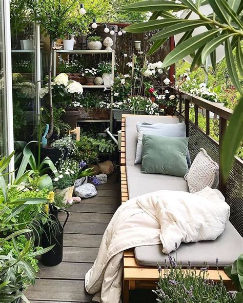 How To Create A Unique Balcony Garden Theme