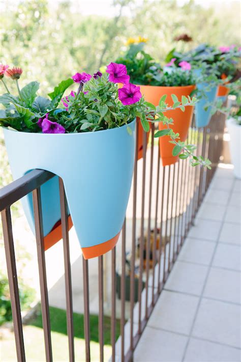 How To Use Colorful Planters To Brighten Your Balcony