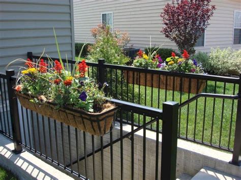 How To Use Colorful Pots To Brighten Your Balcony