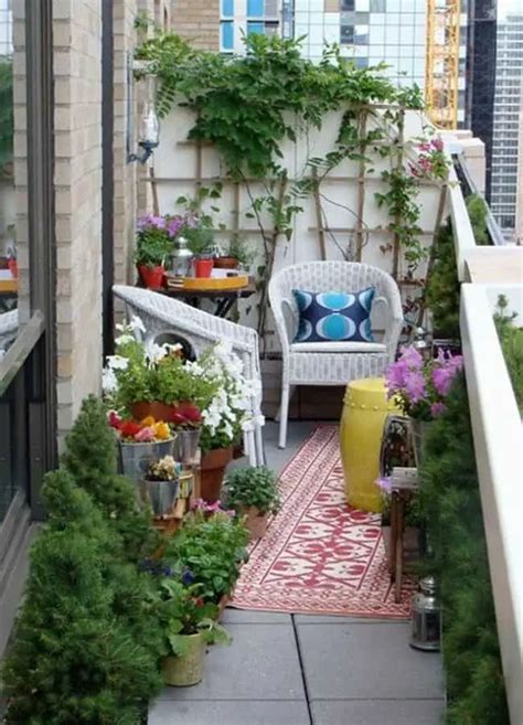 Tips For Seasonal Balcony Garden Refreshes